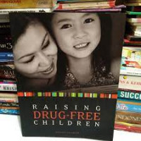 Image of RAISING DRUG-FREE CHILDERN